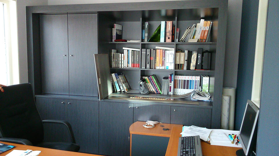 Placard bibliothèque en bois sur mesure